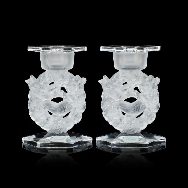 LJUSSTAKAR, ett par, glas, Lalique, Frankrike, 1900-tal.