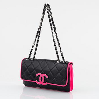 Chanel, väska, "Small Cruise Classic Flap Shoulder Bag", 2008.