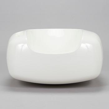 Eero Aarnio, "Soap-tuoli" Artekno, signeerattu Eero Aarnio, 2010.