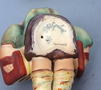 FIGURINER, 14 st, porslin, Goebel, 1934-1950, 1960-1996.