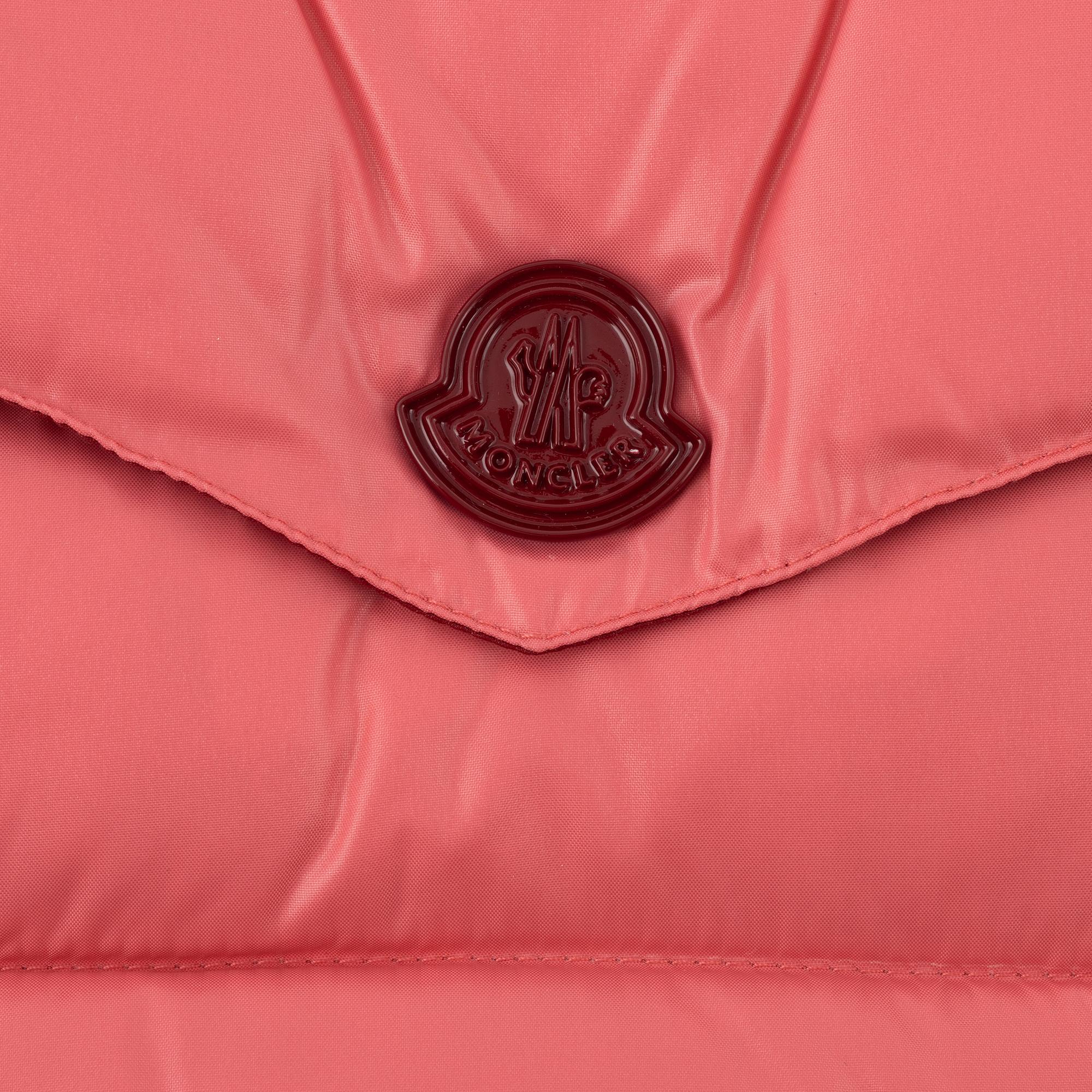 Moncler, clutch, "Busta Piumino".