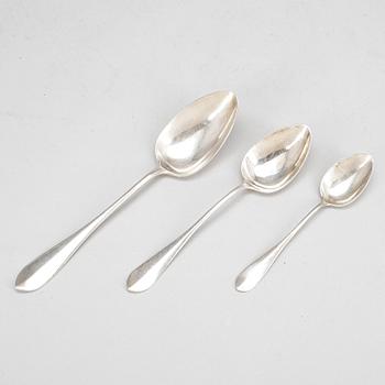 SKEDAR, silver, bla C G Hallberg, Stockholm, tidigt 1900-tal. Vikt 1162 gram.