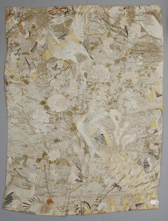 DRAPERI, sidenbroderi, Kina, 1800-/1900-tal, ca 237 X 180 cm.