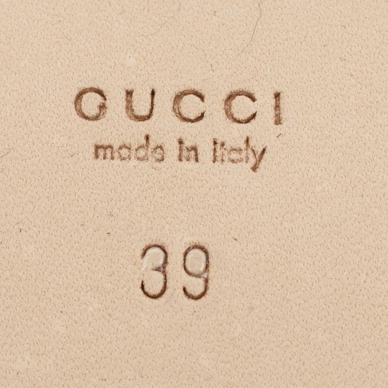 SKOR, ballerinas, Gucci.