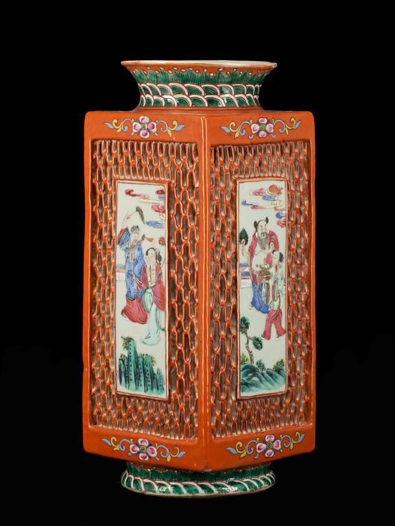 LYKTA, porslin, Kina, 1900-talets början.