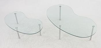 A pair of coffee tables, second half of the 20th Century.