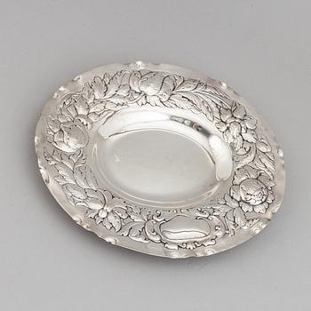 A silver dish, GAB, Stockholm 1948.