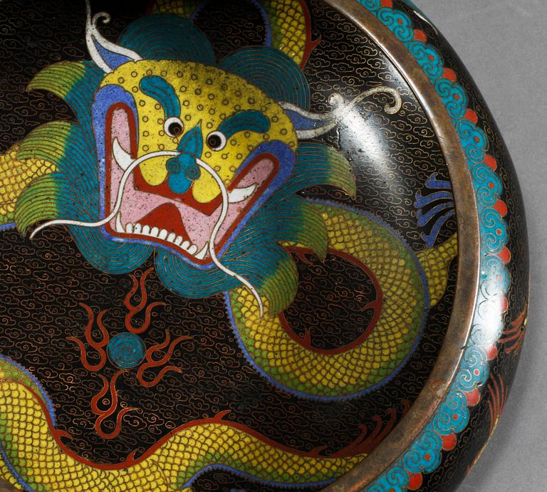 SKÅL, cloissonné, omkring 1900.