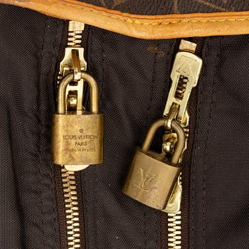 Louis Vuitton, resegarderob "Garment cloth 24h bag".