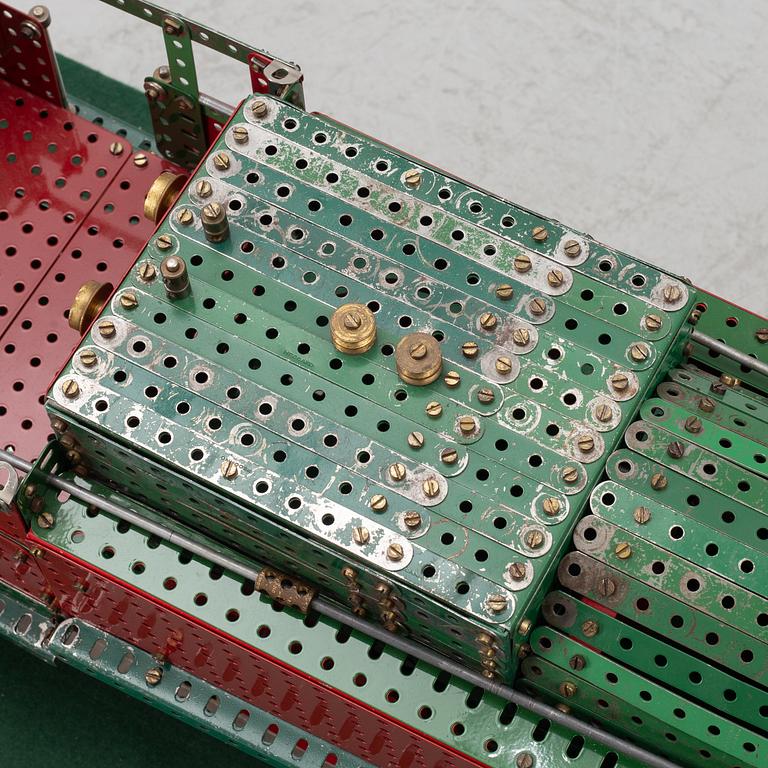 Meccano, locomotive and excavator.