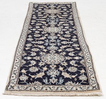Gallery carpet, Nain, approx. 280 x 77 cm.