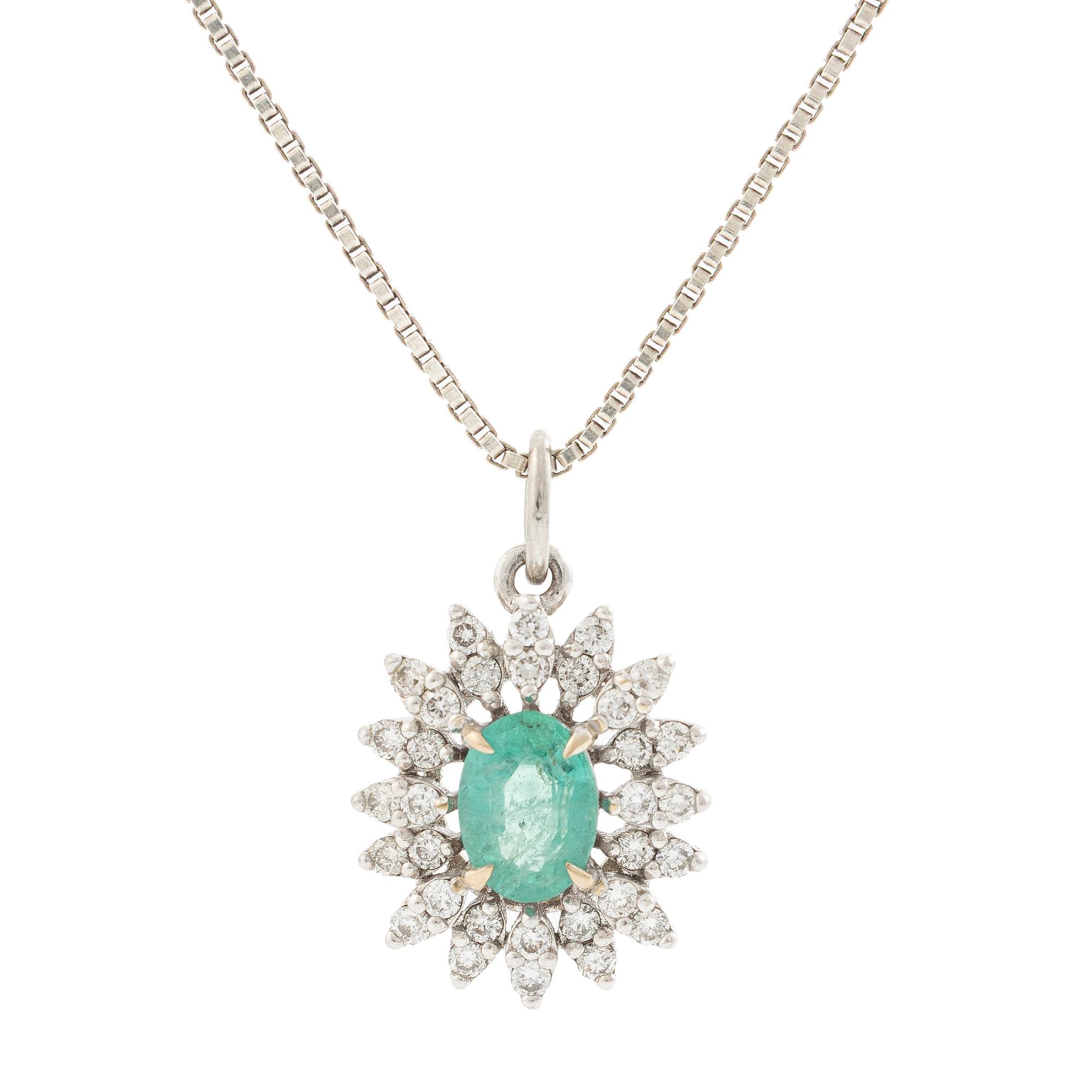 Hänge 14K vitguld med smaragd och briljantslipade diamanter, kedja silver.
