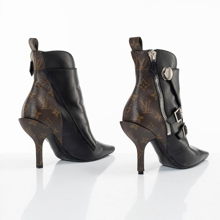 Louis Vuitton, ankle boots, "Monogram Janet Ankle Boots", size 37.