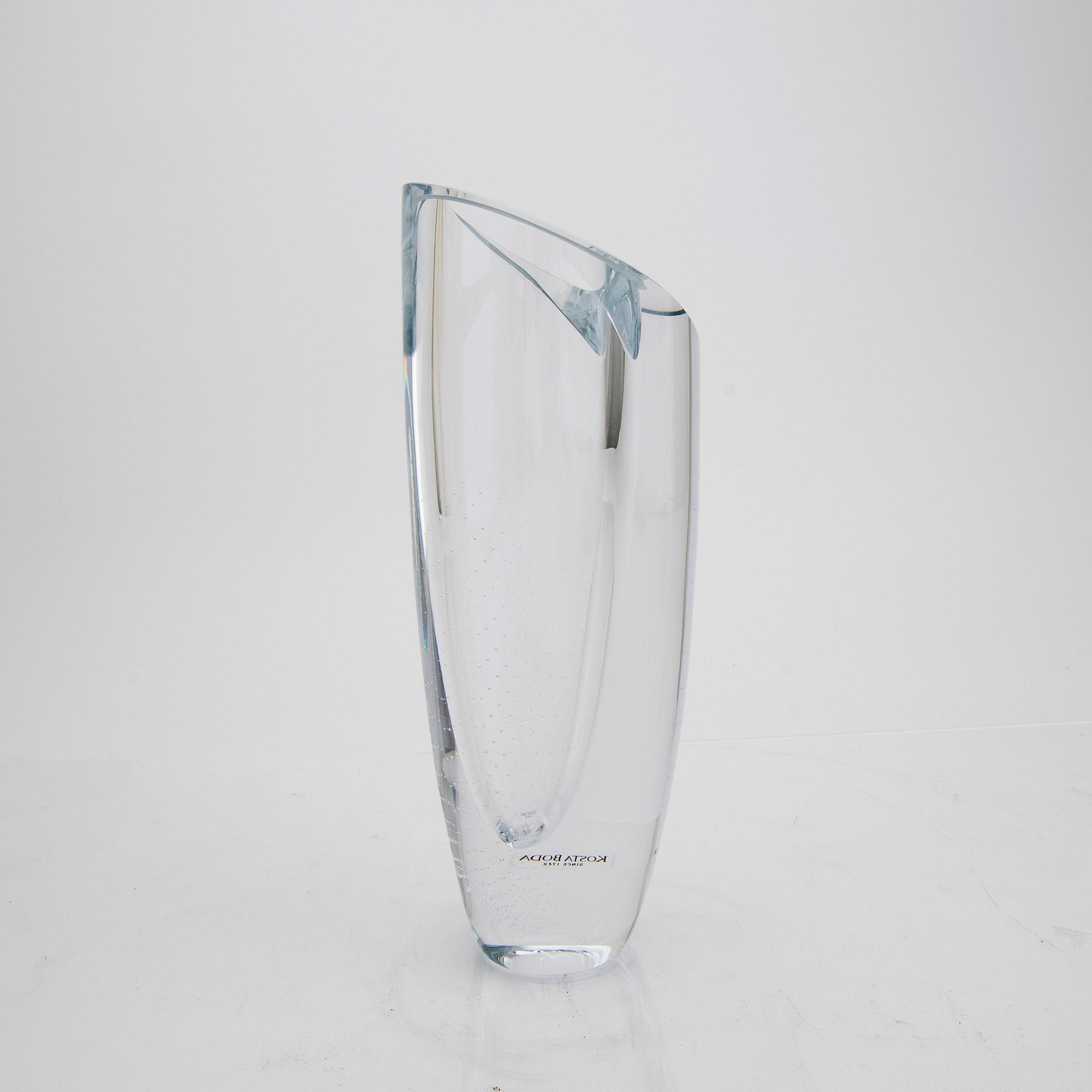 Göran Wärff, a signed glass vase from Kosta Boda.