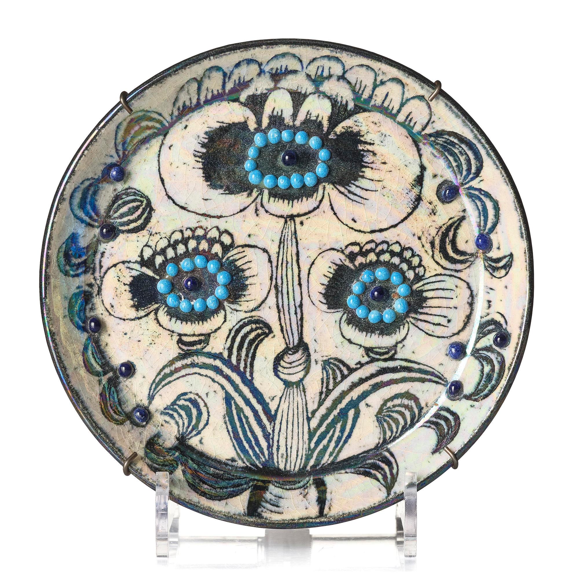 Birger Kaipiainen, a stoneware dish, Arabia, Finland.