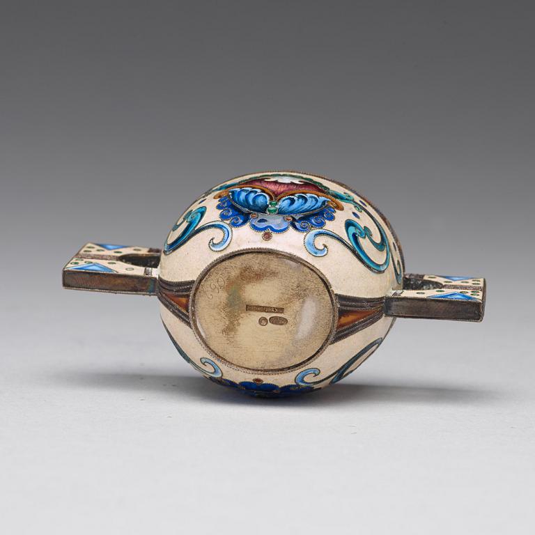 A Russian silver and enamel early 20th century cup, mark of Orest Kurljukow, Moscow 1908-17.