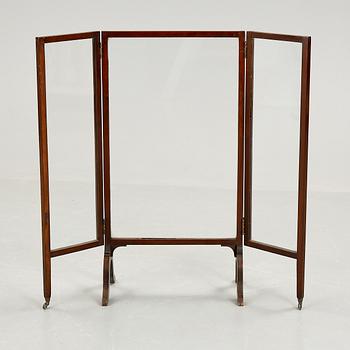 AVDELNINGSSKÄRM, England, 1800-talets andra hälft.