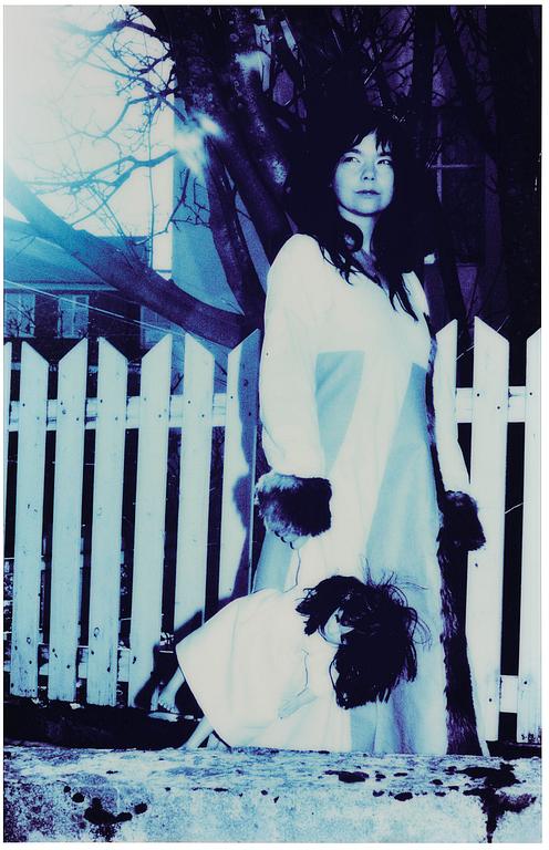 Anton Corbijn, "Bjork, Reykjavik", 1999.