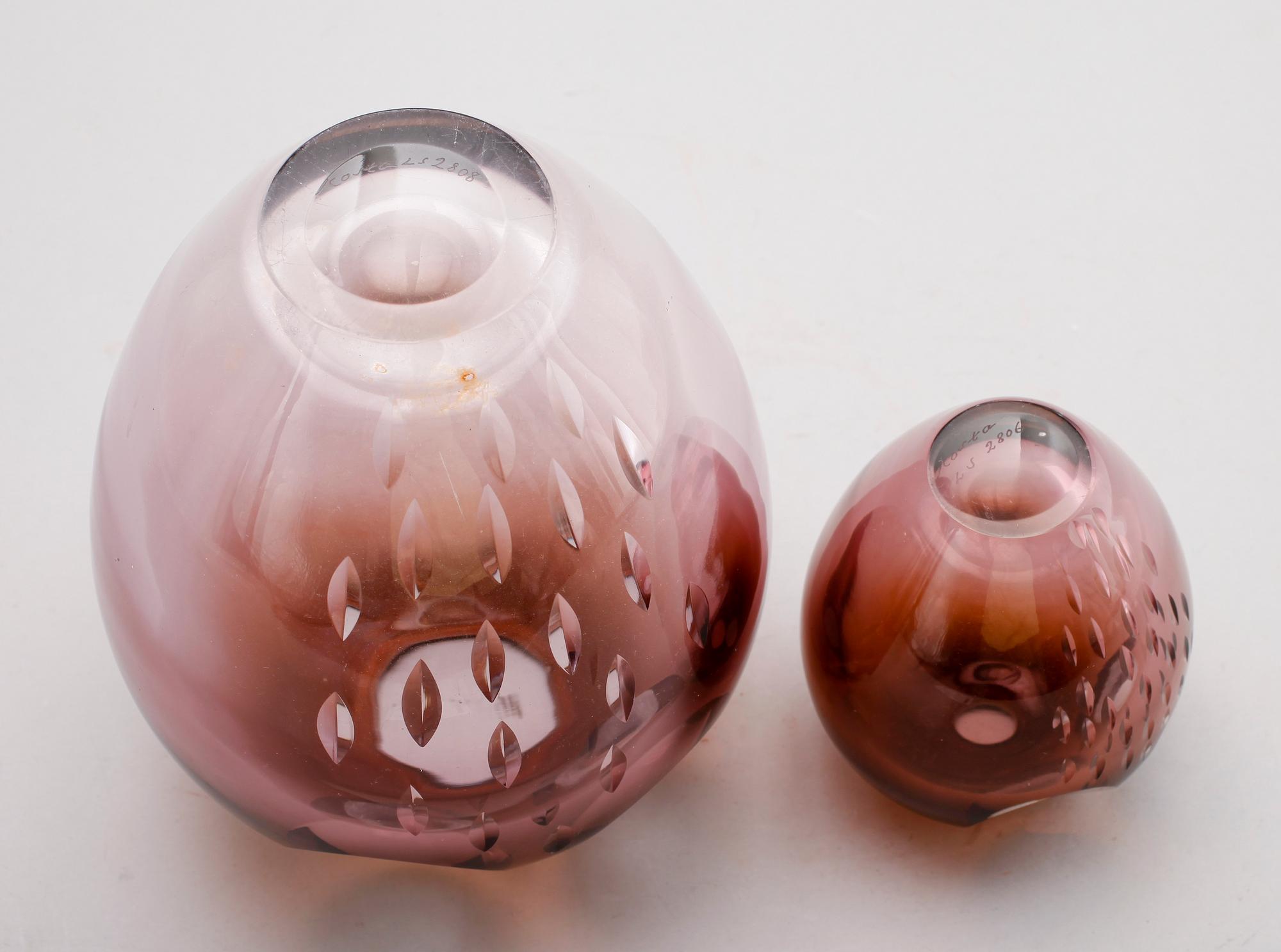 FIGURER, 2 st, glas, Vicke Lindstrand, Kosta.