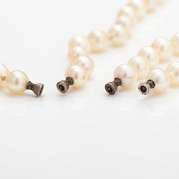 Two cultured pearl colliers without locks, silver parts. Probably Ole Lynggaard.