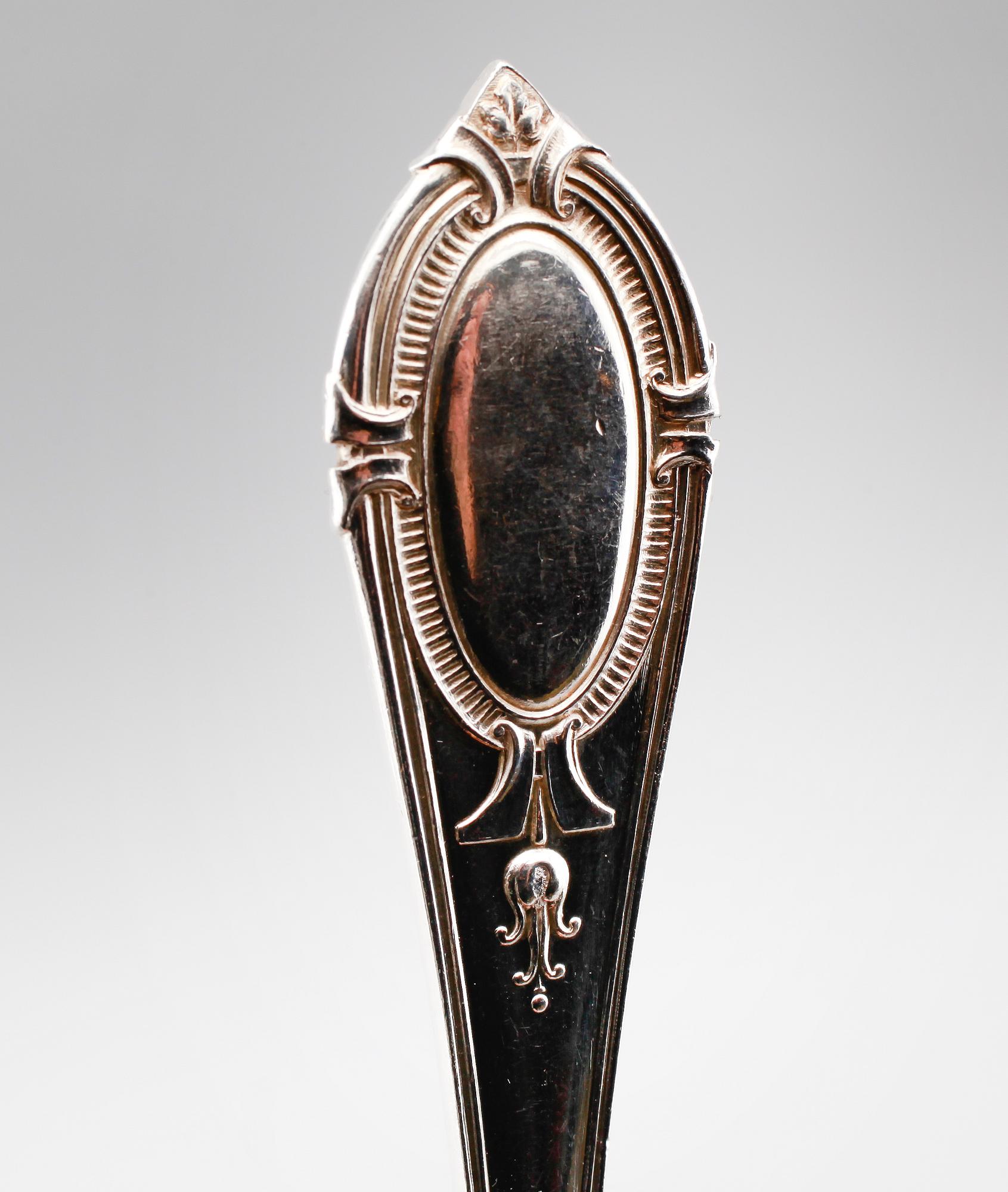 BESTICK, 16 delar, silver, CG Hallberg, Stockholm 1895. Total vikt med stålblad ca 1360 gram.