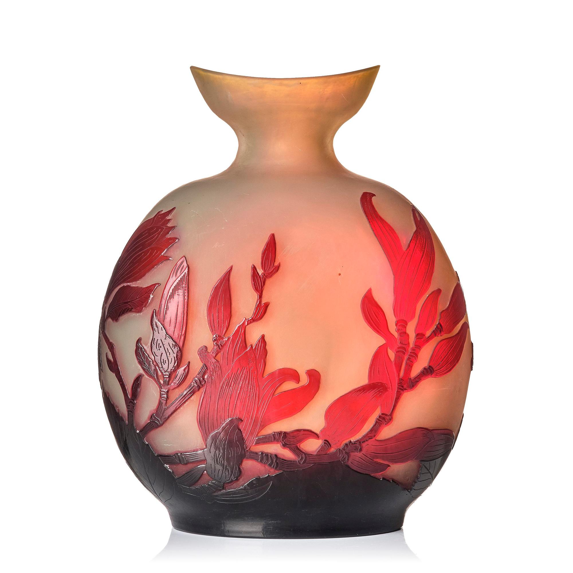 Emile Gallé, an Art Nouveau cameo glass vase, Nancy, France, early 1900s.