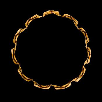 BJÖRN WECKSTRÖM, necklace "Saattueen varjot", 14K gold. Lapponia 1973.