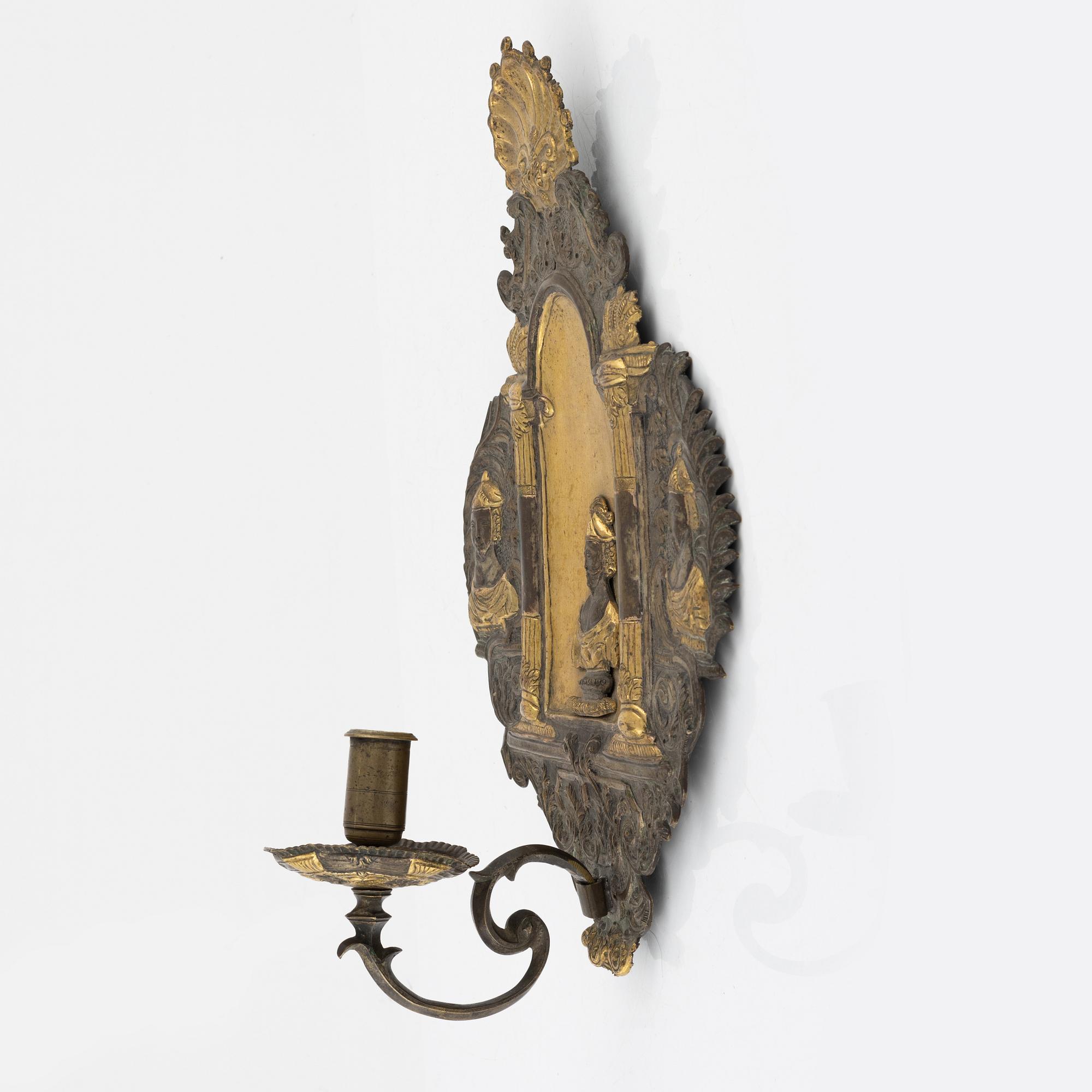 A wall light, 17th/18th Century.