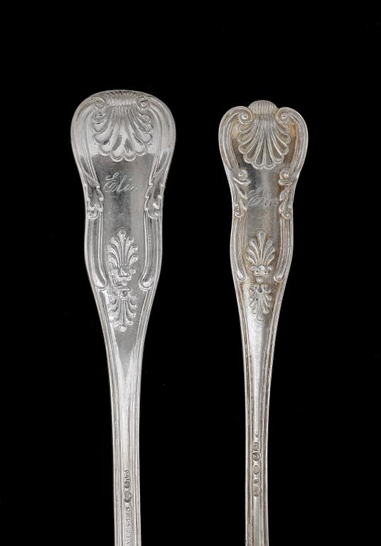 SILVERBESTICK, 35 st, L. Axelson, bl.a. dat. 1896. Otydl. stadsstämpel. Tot. vikt. 2183 g.