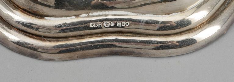 KANDELABRAR, ett par, silver, C.G Hallberg, Stockholm. 1952. Vikt ca 400 gram.
