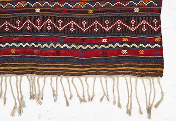 Rug, semi-antique Kelim, approx. 189 x 125 cm.