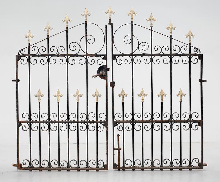 GRINDAR, ett par, smidesjärn, 1920/30-tal.