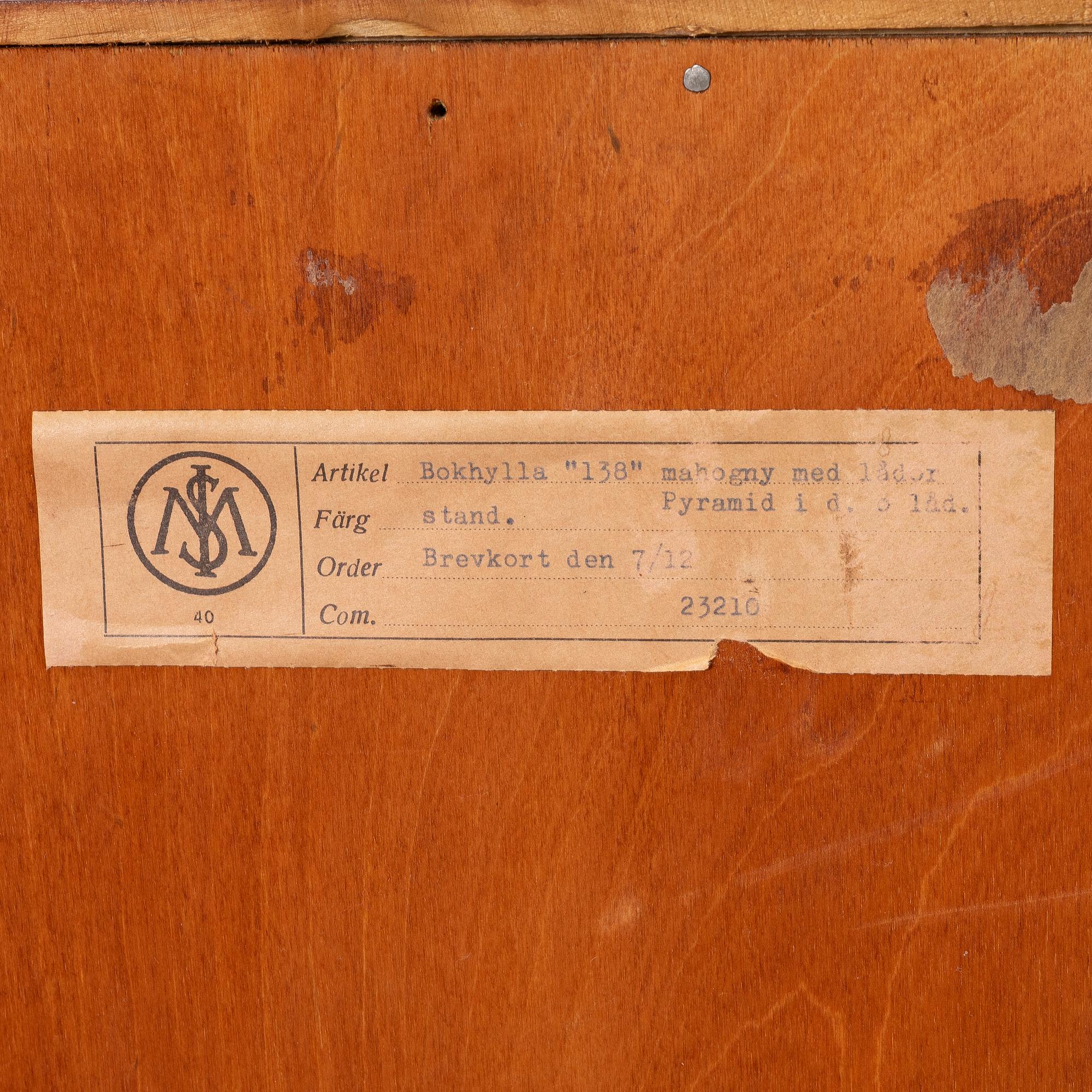 Bokhylla, modell 138, Axel Ståhls Möbelfabriks AB, Vimmerby, 1930/40-tal.