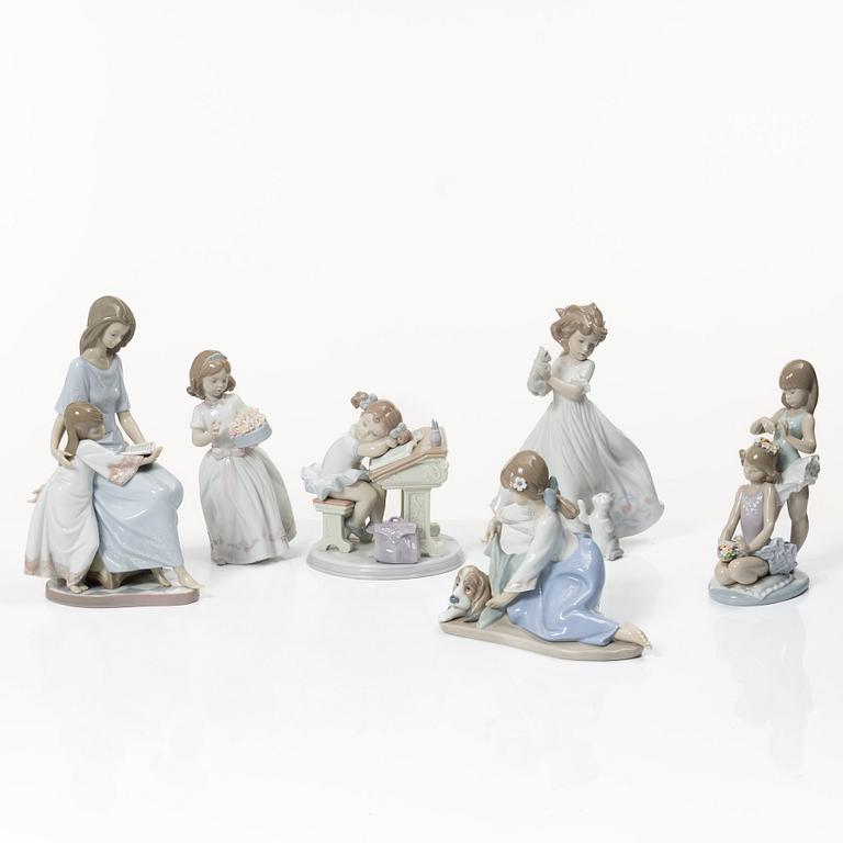 Lladró, figurines, 6 pcs, including "Dog's best friend," "Bedtime story," and "Waiting for the bell," Spain.