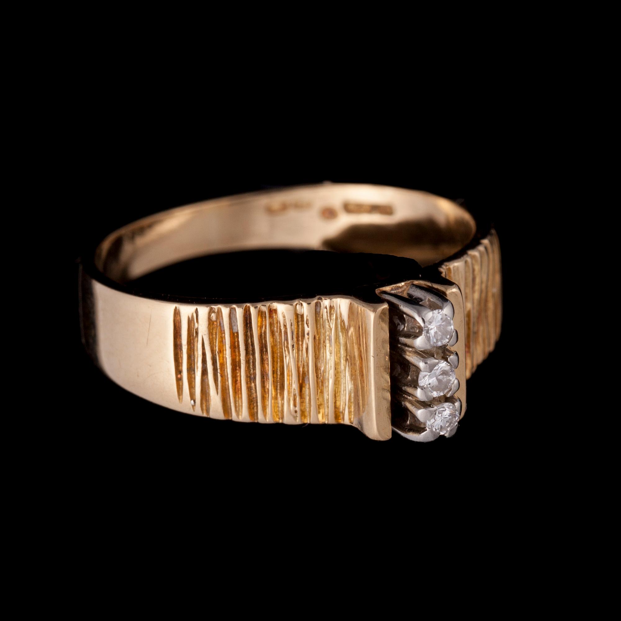 RING, 18K guld, diamanter. 1970. Vikt ca 4,7 g.