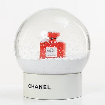 Chanel, Snöglob.