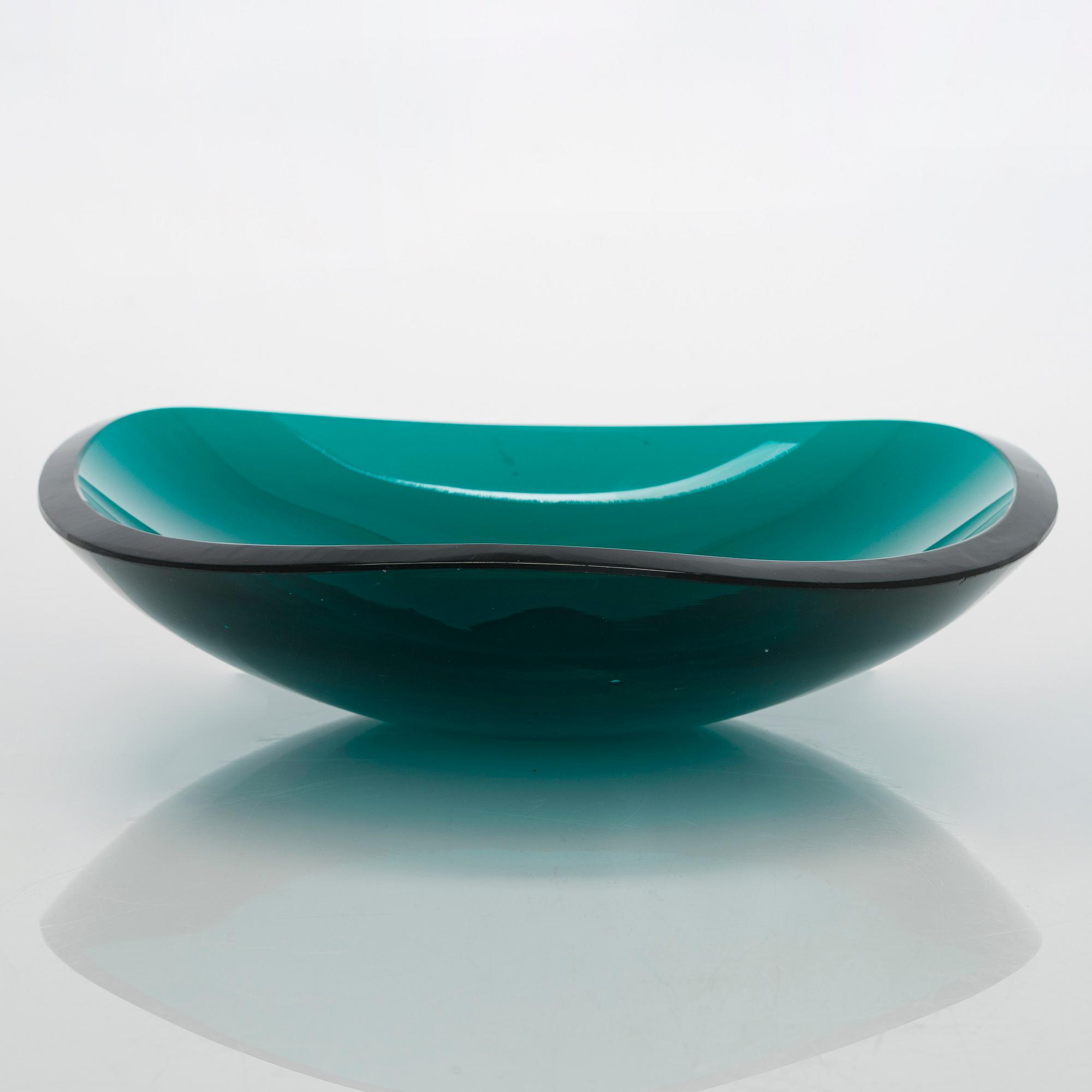 Nanny Still, art glass, signed Riihimäen Lasi OY Nanny Still.