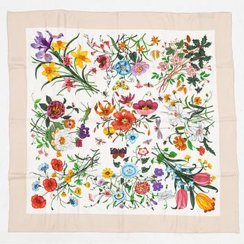 Gucci, scarf, "Flora".