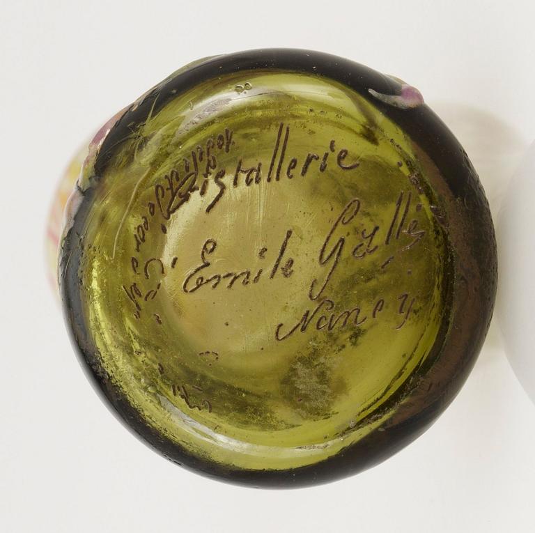 An art nouveau Emile Gallé glass vase, Nancy, France ca 1900.