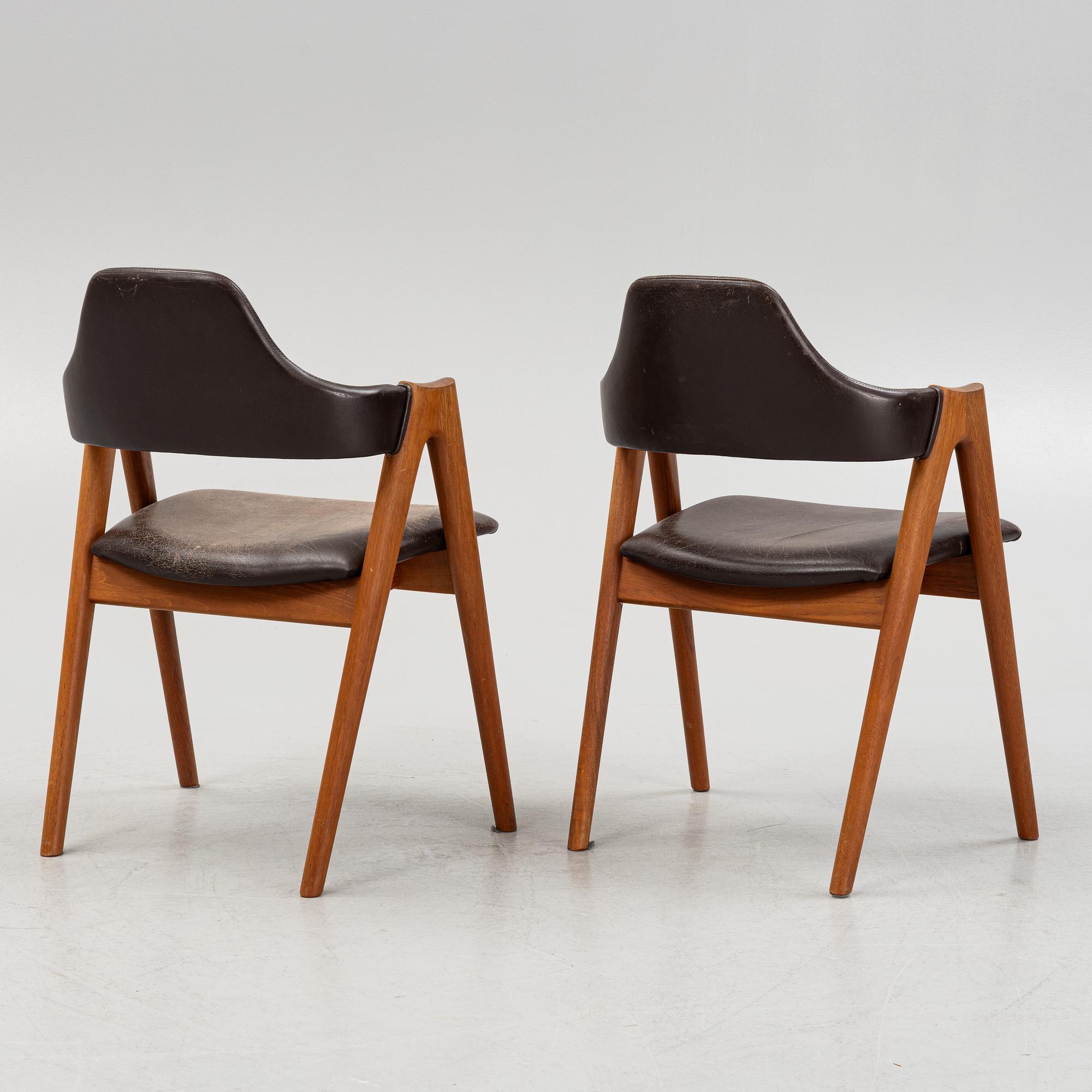 Dining set, 6 "Compass" chairs by Kai Kristiansen, Denmark, and 1 dining table with 4 extension leaves, 1960s.