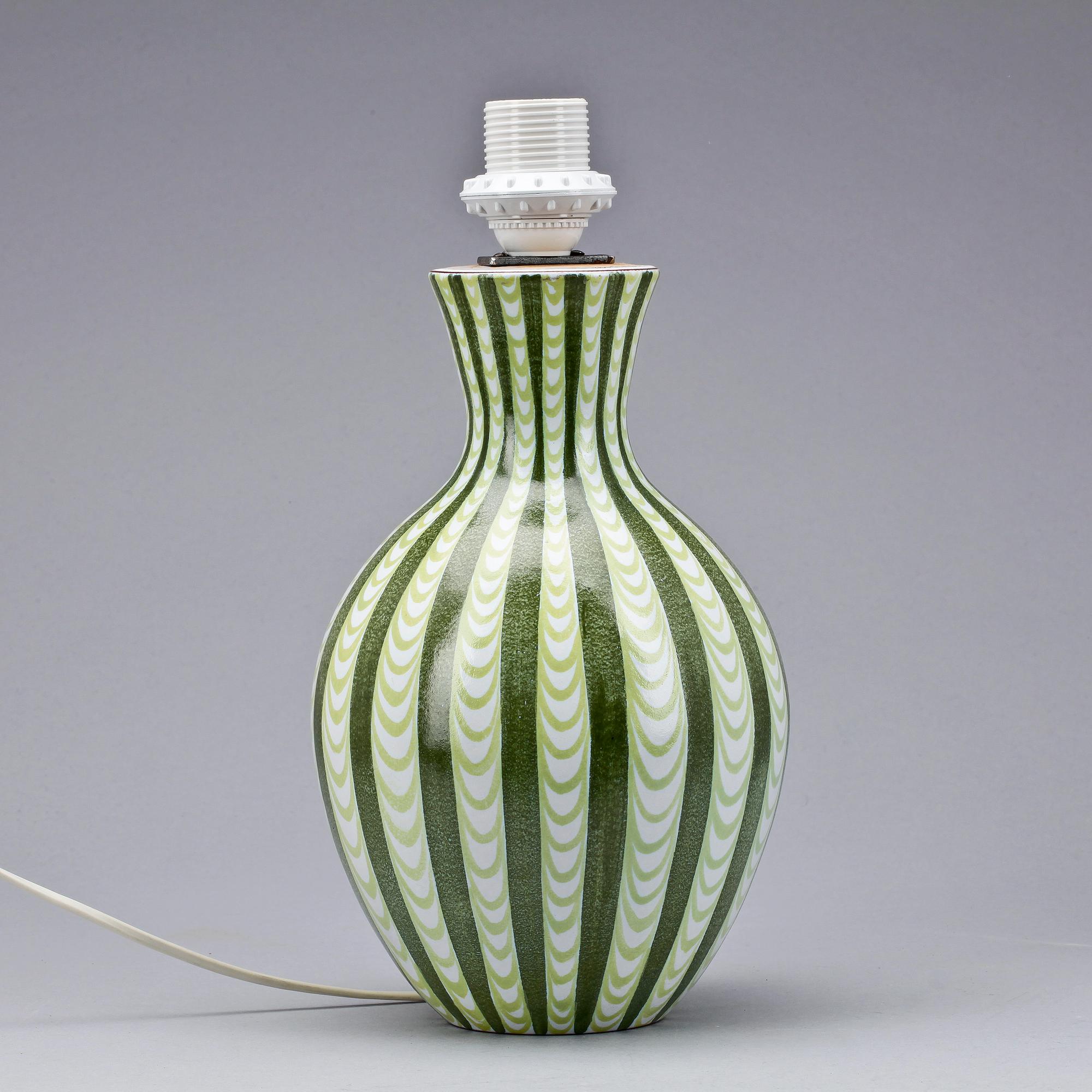 BORDSLAMPA, fajans, Gustavsberg, sign Stig Lindberg.