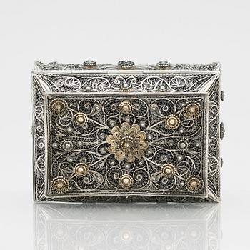 Skrin, silver, filigran, oidentifierad mästarstämpel R.K, kontrollmästarstämpel Ivan Lebedkin, Moskva 1898-1908.