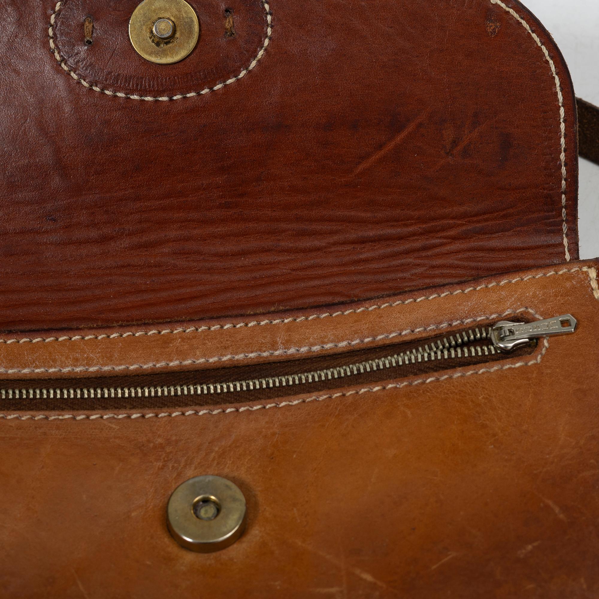 Handbags 2 pcs, Bölebyn's tannery, 2000s.