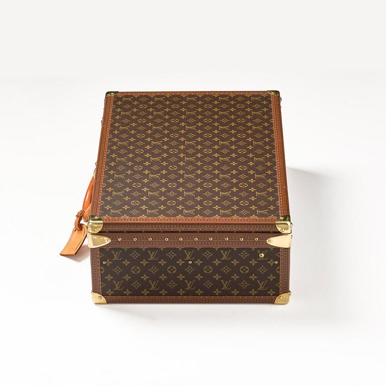 Louis Vuitton, Vintage “Alzer 60” suitcase.