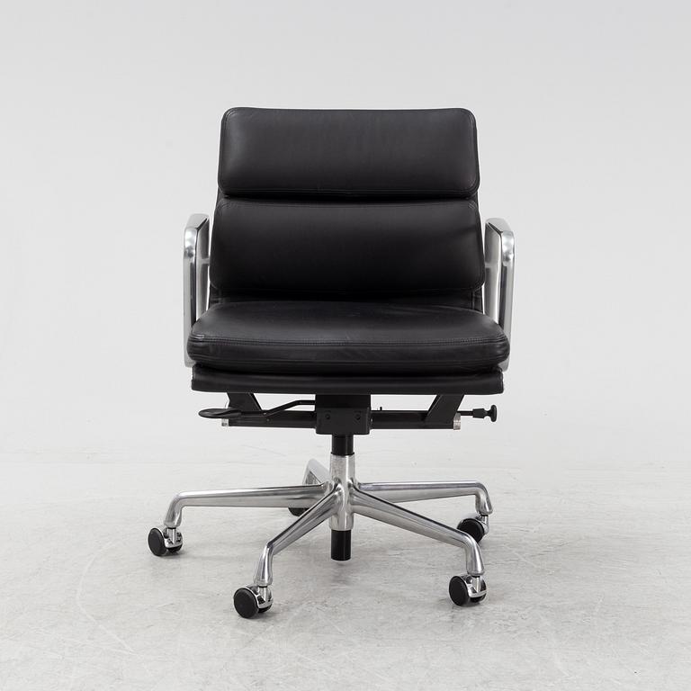 Charles and Ray Eames, kontorsstol, "Softpad/EA 217", Herman Miller.