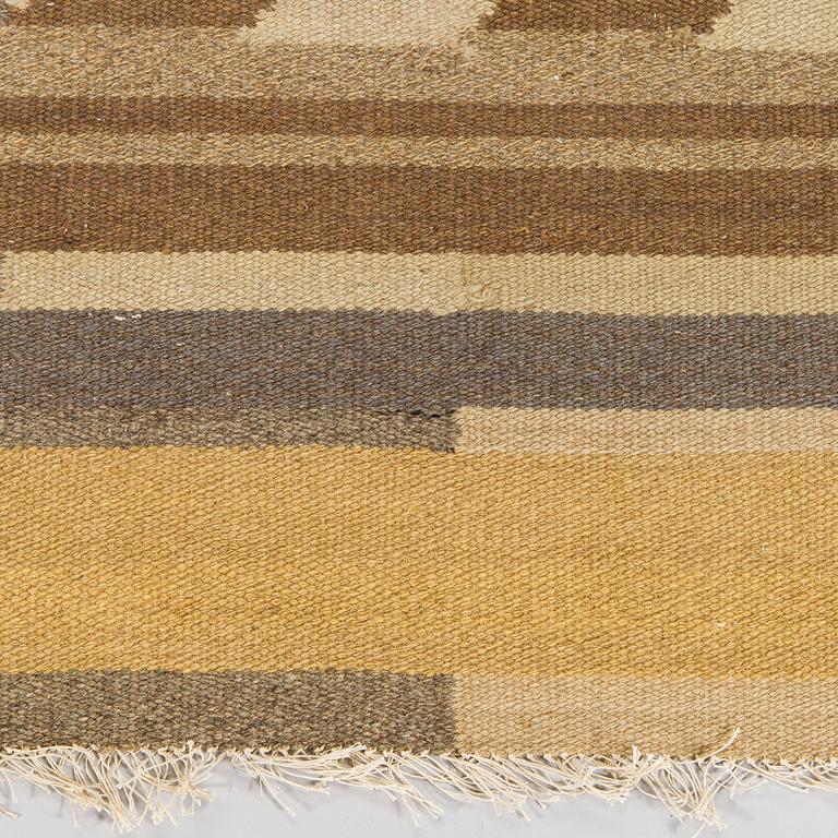 Greta Skogster-Lehtinen, possibly, A finnish flat weave carpet. Circa 270 x 170 cm.