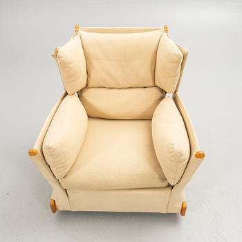 Piero de Martini, fåtölj, "Viola d'amore", Cassina, Italien, 1970-tal.