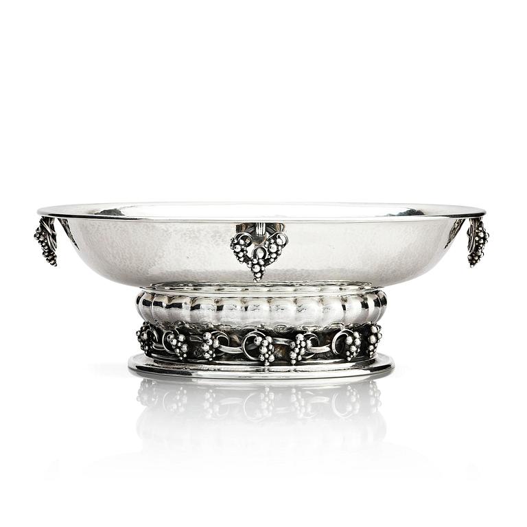 Georg Jensen, an 830/1000 silver centerpiece with grapes, Copenhagen 1925-32, design nr 296A from 1919.