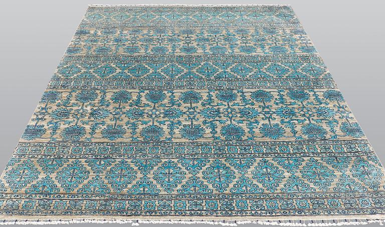 A Ziegler design rug, approx. 285 x 207 cm.