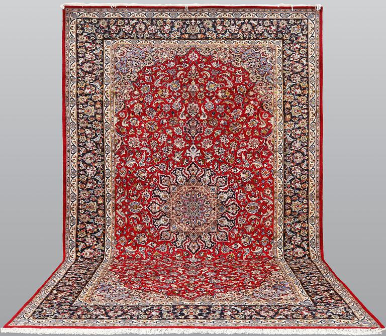 A carpet, Figural Najafabad, ca 510 x 307 cm.